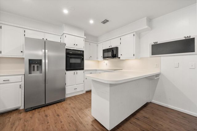 6806 Norfolk Avenue, Lubbock, TX 79413