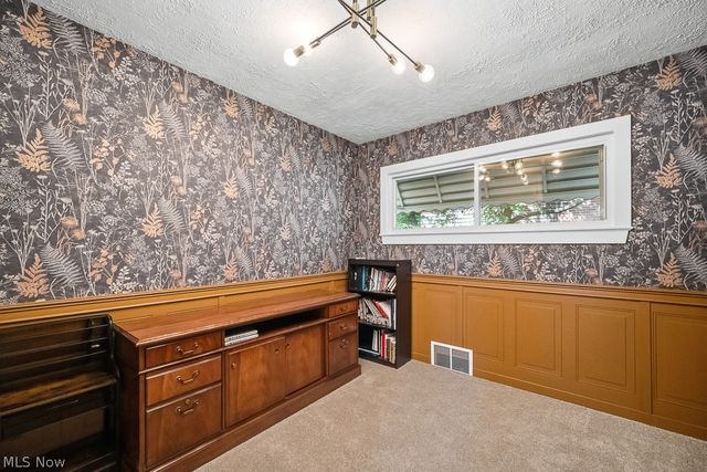 4697 Canterbury Road, North Olmsted, OH 44070