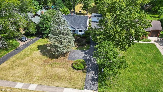 4697 Canterbury Road, North Olmsted, OH 44070