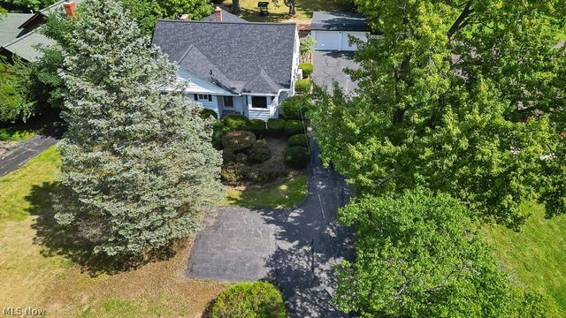 4697 Canterbury Road, North Olmsted, OH 44070