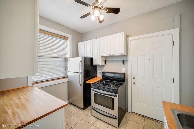 945 E Hyde Park Boulevard 2, Chicago, IL 60615