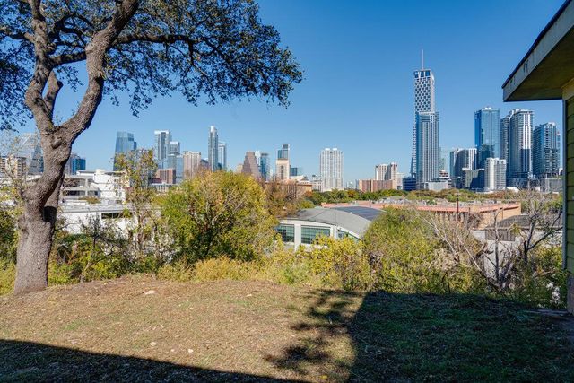212 Bonnieview ST, Austin, TX 78704