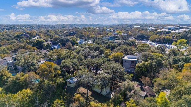 212 Bonnieview ST, Austin, TX 78704