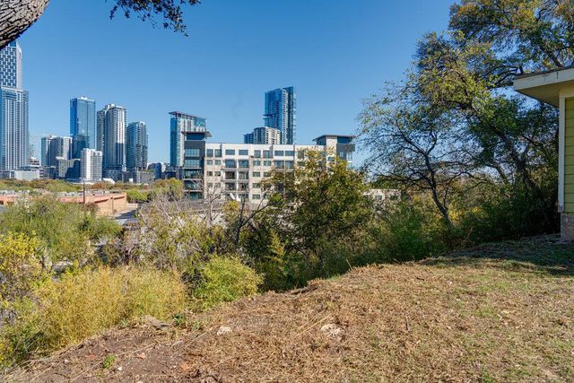 212 Bonnieview ST, Austin, TX 78704