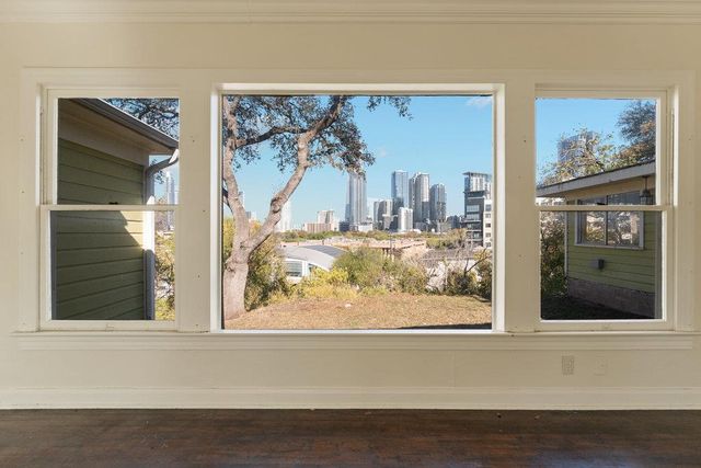 212 Bonnieview ST, Austin, TX 78704