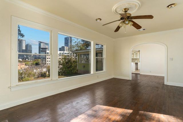 212 Bonnieview ST, Austin, TX 78704