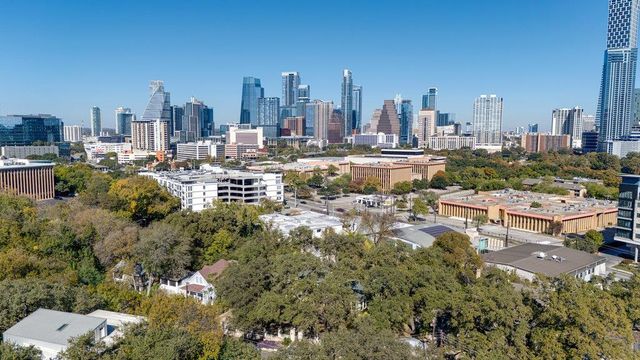 212 Bonnieview ST, Austin, TX 78704