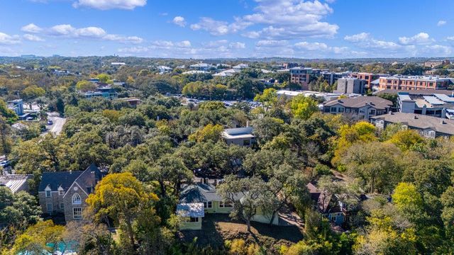 212 Bonnieview ST, Austin, TX 78704