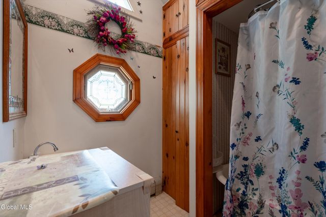 40 Dean Road, Hudson Falls, NY 12839