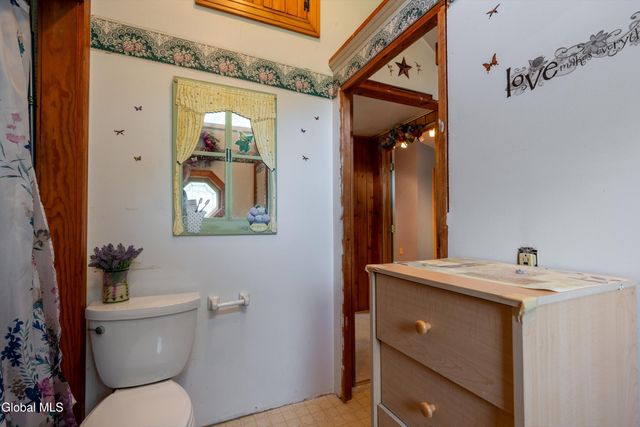 40 Dean Road, Hudson Falls, NY 12839