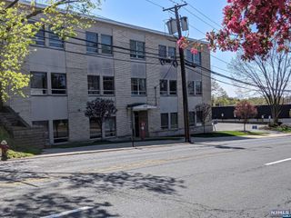 310 Cedar Lane 3A, Teaneck, NJ 07666