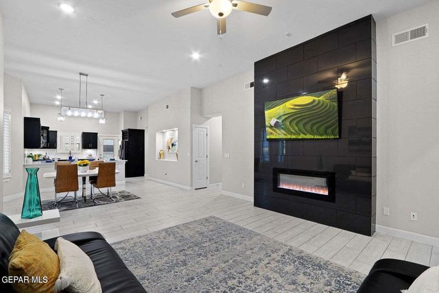 2621 MARIA CASAS Street, El Paso, TX 79938