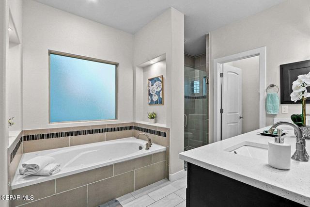 2621 MARIA CASAS Street, El Paso, TX 79938