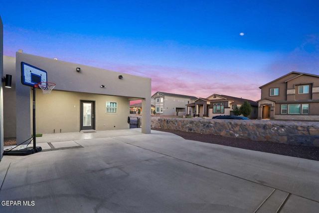 2621 MARIA CASAS Street, El Paso, TX 79938