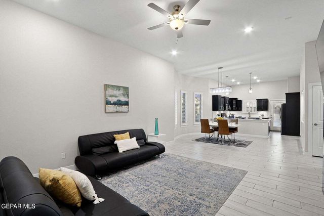 2621 MARIA CASAS Street, El Paso, TX 79938