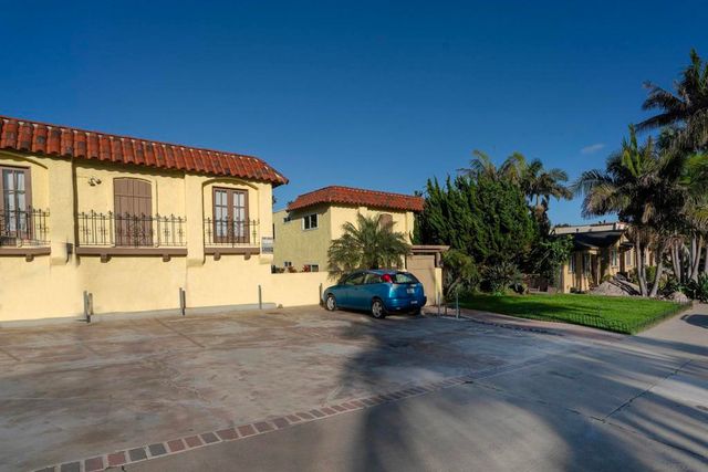 4950 Coronado Ave 3, San Diego, CA 92107