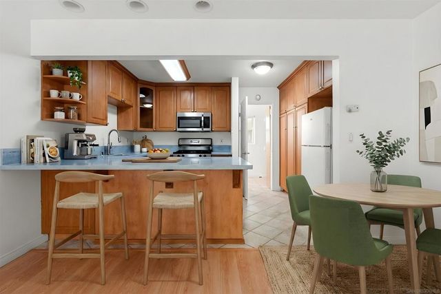 4950 Coronado Ave 3, San Diego, CA 92107