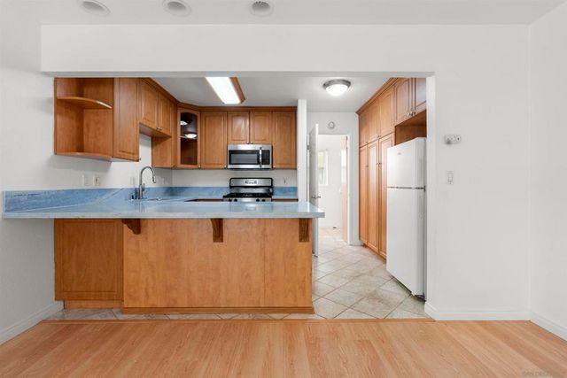 4950 Coronado Ave 3, San Diego, CA 92107