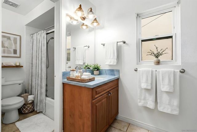 4950 Coronado Ave 3, San Diego, CA 92107