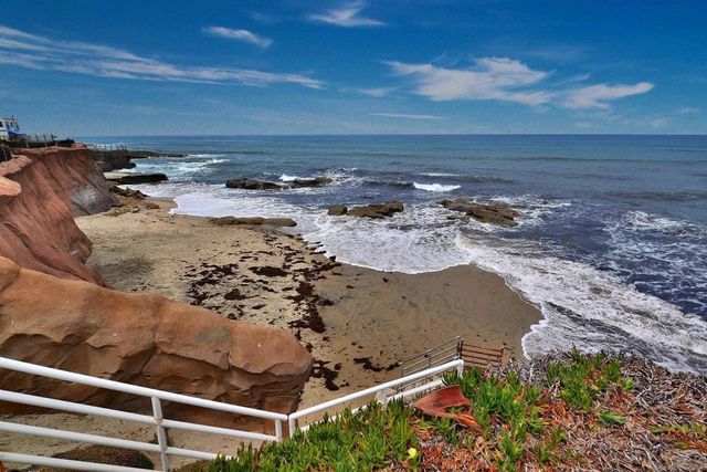 4950 Coronado Ave 3, San Diego, CA 92107