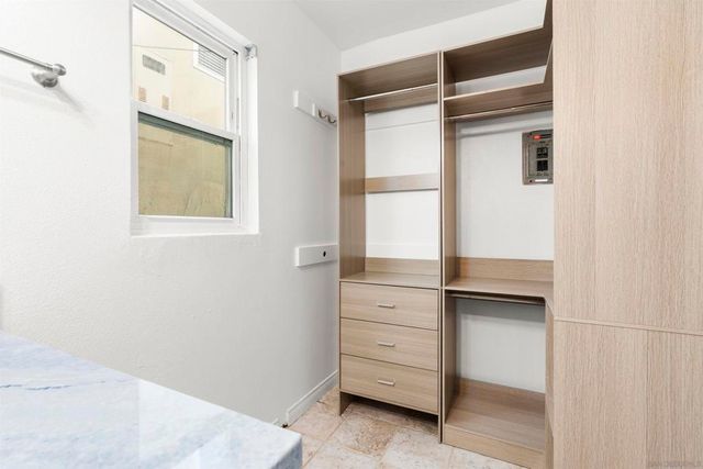 4950 Coronado Ave 3, San Diego, CA 92107