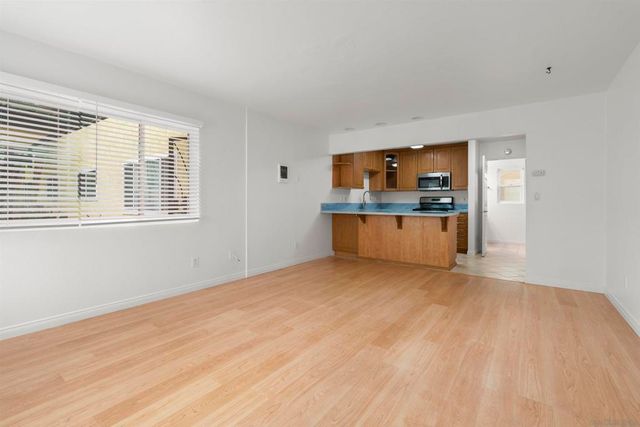 4950 Coronado Ave 3, San Diego, CA 92107