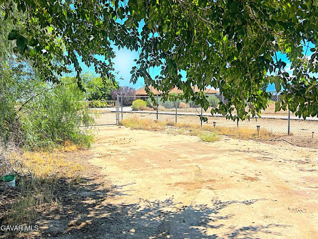 38510 E 159th Street, Palmdale, CA 93591