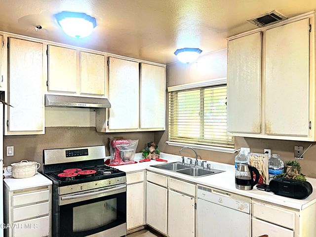 38510 E 159th Street, Palmdale, CA 93591