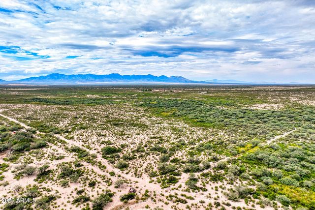 TBD N Blue Flax Place -, Huachuca City, AZ 85616