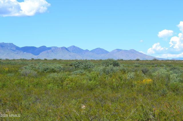 TBD N Blue Flax Place -, Huachuca City, AZ 85616