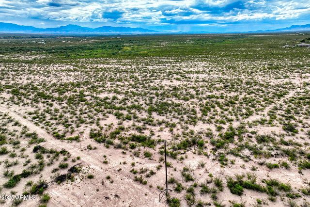 TBD N Blue Flax Place -, Huachuca City, AZ 85616