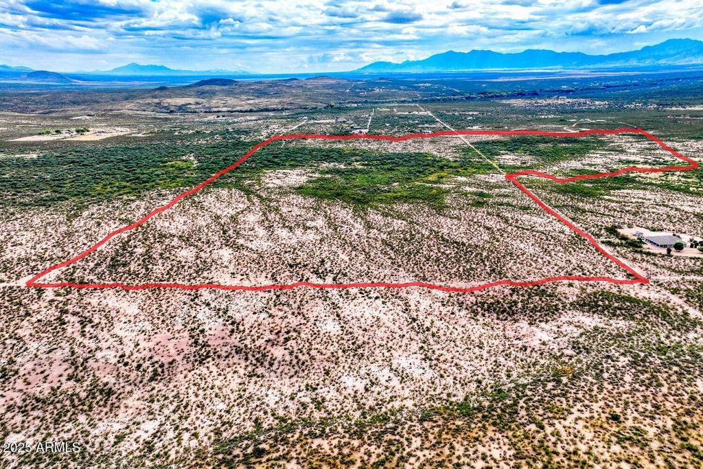 TBD N Blue Flax Place -, Huachuca City, AZ 85616