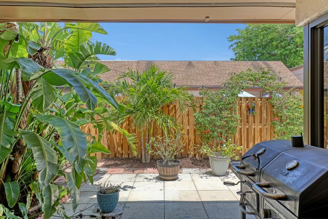 5203 Peppercorn Street, Palm Beach Gardens, FL 33418
