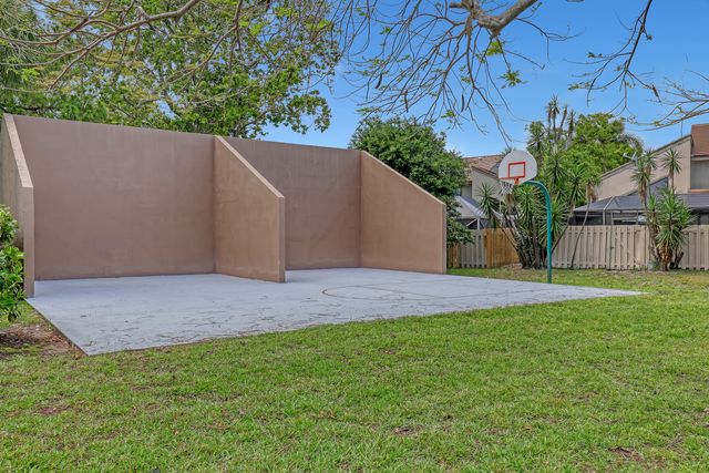 5203 Peppercorn Street, Palm Beach Gardens, FL 33418