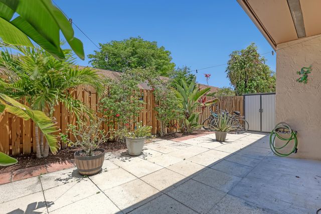 5203 Peppercorn Street, Palm Beach Gardens, FL 33418