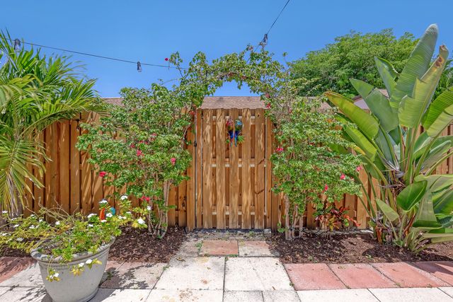 5203 Peppercorn Street, Palm Beach Gardens, FL 33418