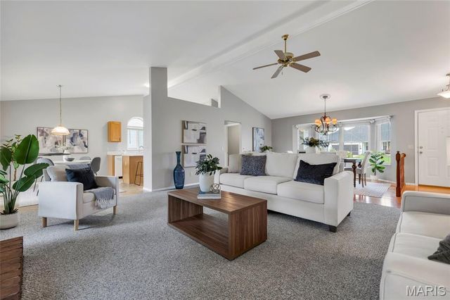 4529 Briargate Drive, St Charles, MO 63304
