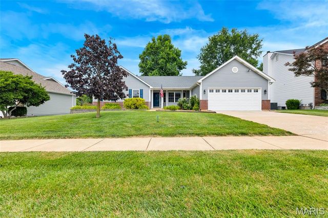 4529 Briargate Drive, St Charles, MO 63304