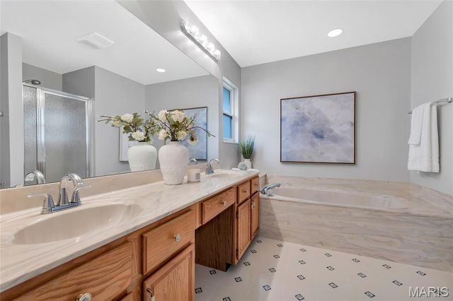 4529 Briargate Drive, St Charles, MO 63304