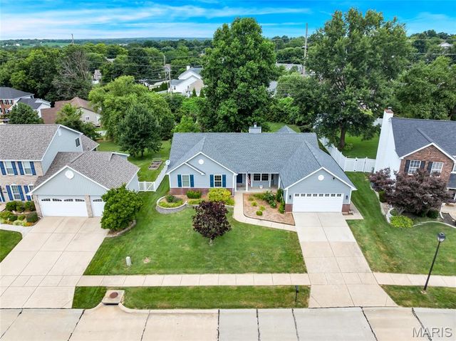 4529 Briargate Drive, St Charles, MO 63304