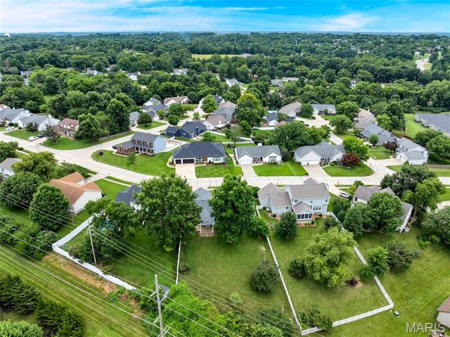 4529 Briargate Drive, St Charles, MO 63304