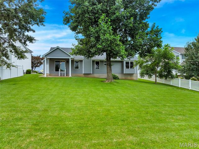 4529 Briargate Drive, St Charles, MO 63304