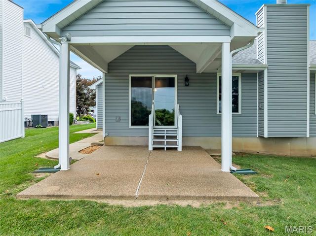 4529 Briargate Drive, St Charles, MO 63304