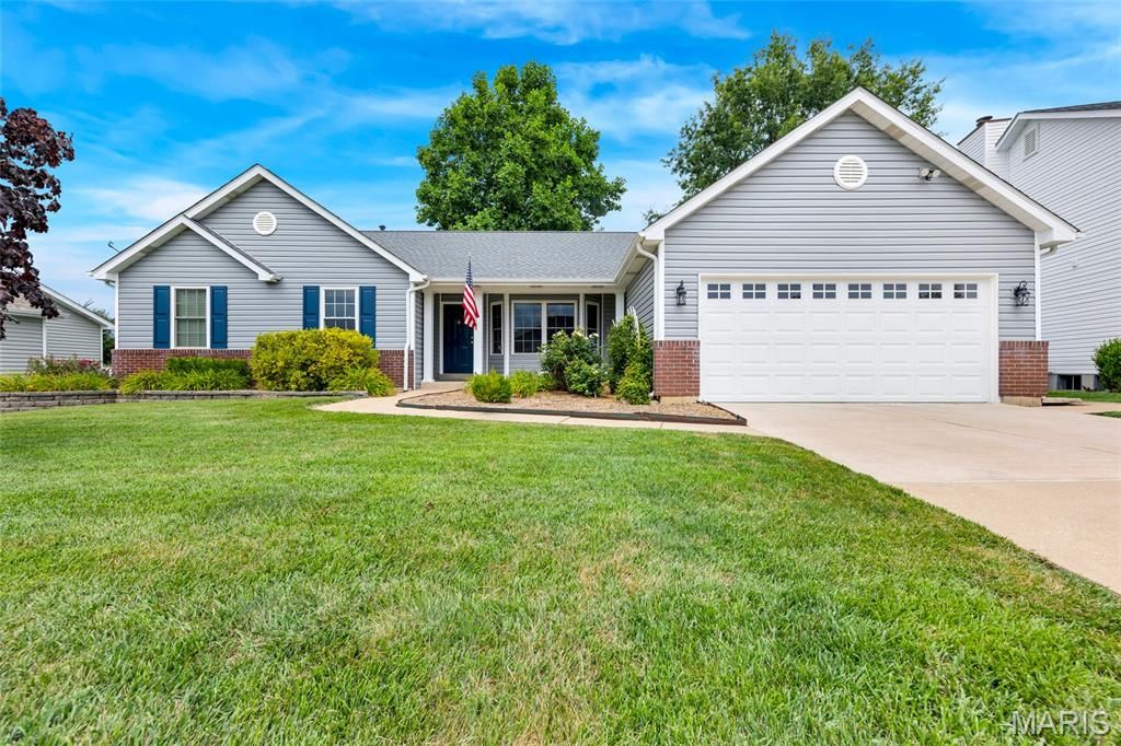 4529 Briargate Drive, St Charles, MO 63304