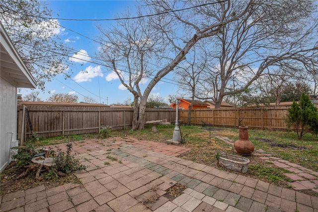 3306 Norton St, Corpus Christi, TX 78411