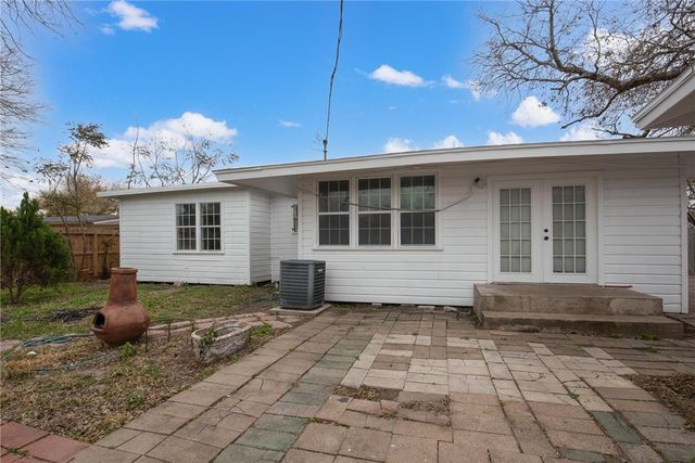 3306 Norton St, Corpus Christi, TX 78411