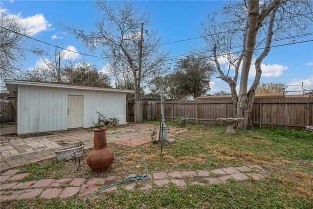 3306 Norton St, Corpus Christi, TX 78411