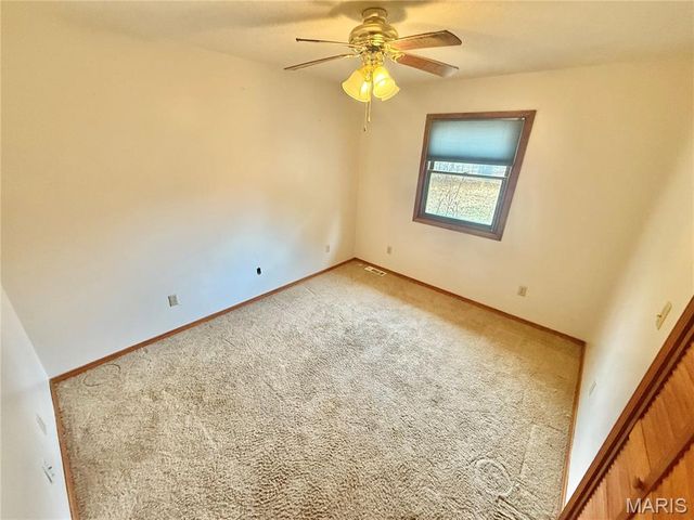 10289 Highway J, Perryville, MO 63775