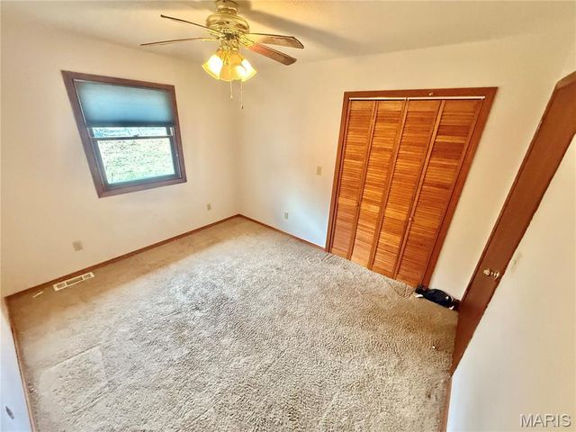 10289 Highway J, Perryville, MO 63775