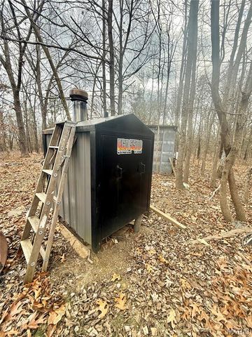 10289 Highway J, Perryville, MO 63775